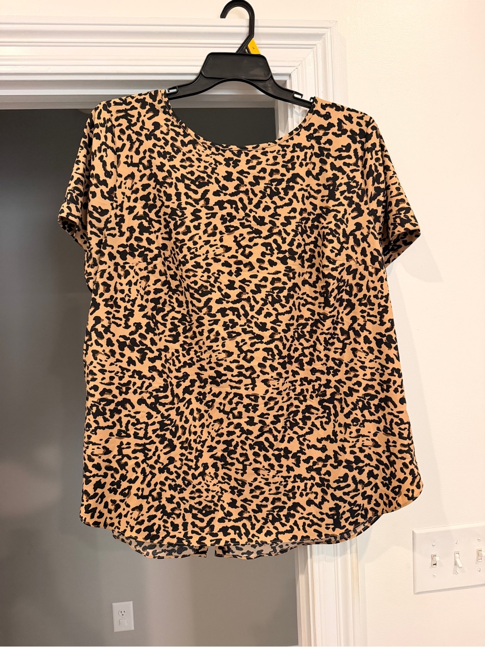 Ava & Viv Tan and Black Leopard Short Sleeve Top